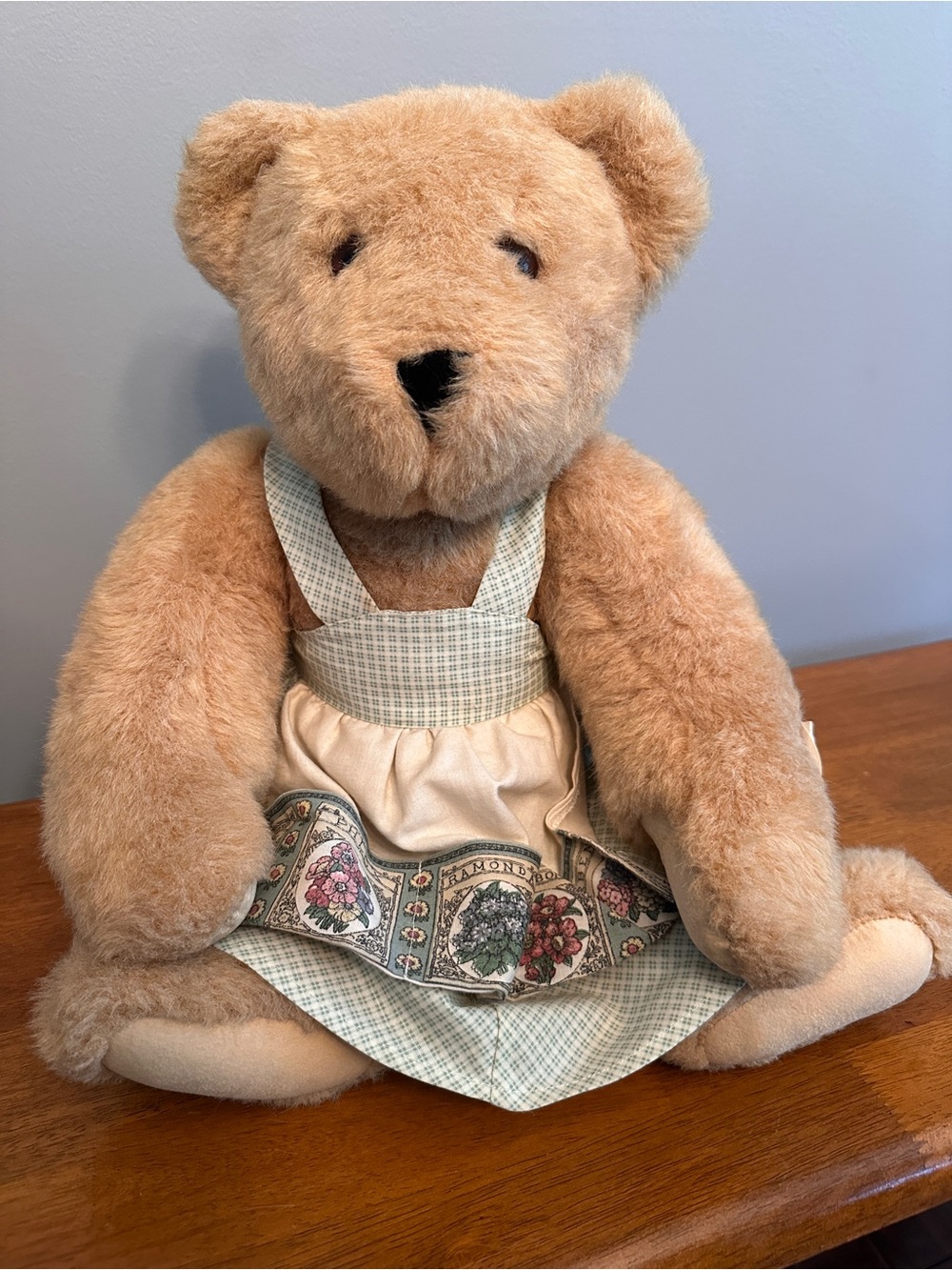 VINTAGE Vermont Teddy Bear Co. Dressed Plush Bear Botanical Gingham Apron 20”